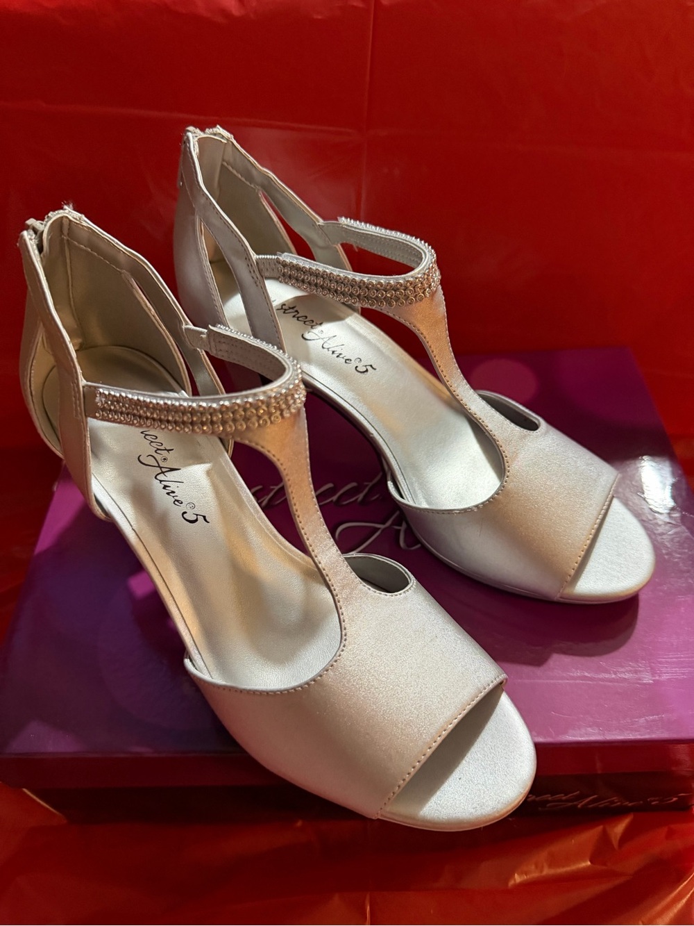 Easy Street Women’s Silver T-Strap Heel Rhinestone Open Toe Ankle Strap 8M